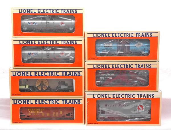 Lionel 2-16127 16138 16140 16419 16685 17007 MIB: Lionel freight cars including; two 16127 Mobil Oil Corporation single dome tank car, 16138 Goodyear single dome tank, 16140 Domino Sugar single dome tank, 16419 Tennessee Central hopper, 16685 Erie ex