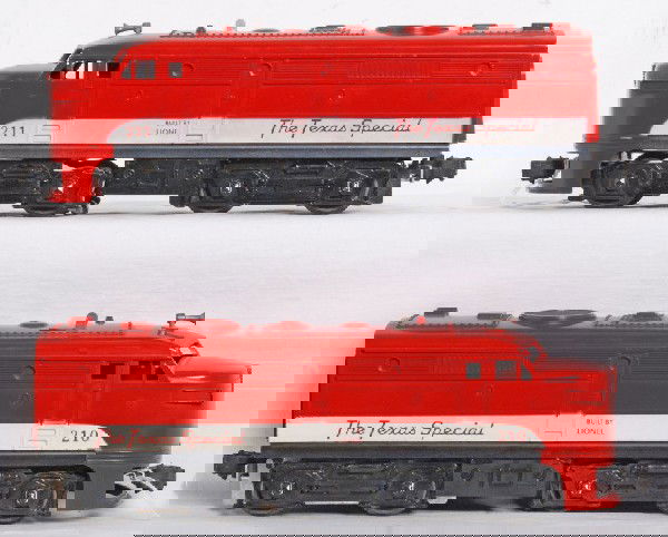 Lionel No. 210 MKT The Texas Special Alco A units: Postwar Lionel O gauge No. 210 MKT The Texas Special Alco diesel A units, C6+.