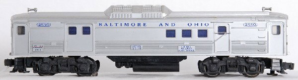 Lionel No. 2550 B&O Budd RDC baggage/mail: Postwar Lionel O gauge No. 2550 Baltimore and Ohio Budd RDC Rail Diesel Car, U.S. Mail Railway P.O. baggage car. Train should clean to look very nice C7 with brilliant lettering. Wheels and rollers lo