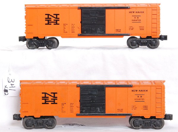 Two Lionel 6464-725 postwar New Haven boxcars: Two Lionel 6464-725 postwar New Haven boxcars, C6.