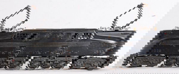 Glossy black Lionel No. 2332 PRR GG-1 electric: Postwar O gauge Lionel No. 2332 Pennsylvania GG-1 electric locomotive, glossy black variation, minor touchups to roof area, C6+.