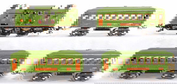 Lionel No. 254E loco w/two 610 Pullmans, 612 obs: Prewar O gauge Lionel No. 254E center cab electric locomotive with two No. 610 Pullman coaches and a No. 612 observation, passenger cars with nickel journals. Loco has been re-wheeled, some new wiring