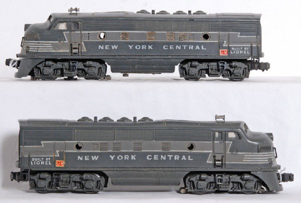 Lionel No. 2333 NYC F3a units rubber stamped: Postwar O gauge Lionel No. 2333 New York Central diesel F3a units with rubber stamped lettering, missing porthole lens, screened roof vents, light rust in battery compartment, small spot of battery co