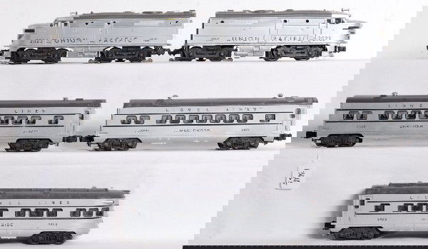 Lionel No. 2023 U.P., 2421, 2422, 2423 passengers: Postwar O gauge Lionel No. 2023 Union Pacific Alco diesel A units with 2421 Maplewood Pullman coach, 2422 Chatham Pullman coach and 2423 Hillside observation, passenger cars. Locos are yellow mold, du