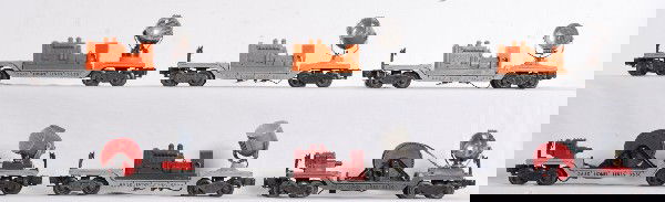 Lionel 3620, 6520 x3 and 3650 x2 variations: Postwar O gauge Lionel searchlight cars. Trains should clean to look C7-8 area with some searchlight heads having some surface rust. One 3620 revolving searchlight car, three 6520 operating searchligh