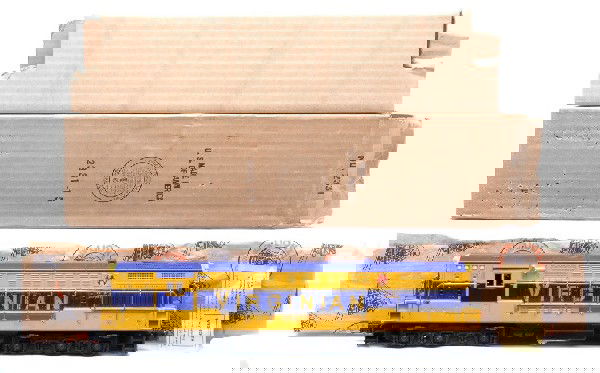 Lionel 2331 Virginian FM Train Master MINT OB: Lionel postwar 2331 Virginian FM Train Master Diesel in OB with original cardboard insert and wrap. The diesel has a blue mold. The diesel has no screw hole cracks and has never been run. The diesel i