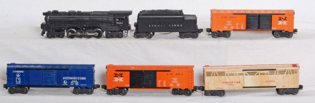 Lionel No. 2020, 2020W, 6468-25 x2, 3366, 6468: Postwar Lionel O gauge No. 2020 loco, 2020W tender with whistle, two 6468-25 New Haven double door boxcars, 3366 circus car and 6468 Baltimore and Ohio double door automobiles boxcar, C6.