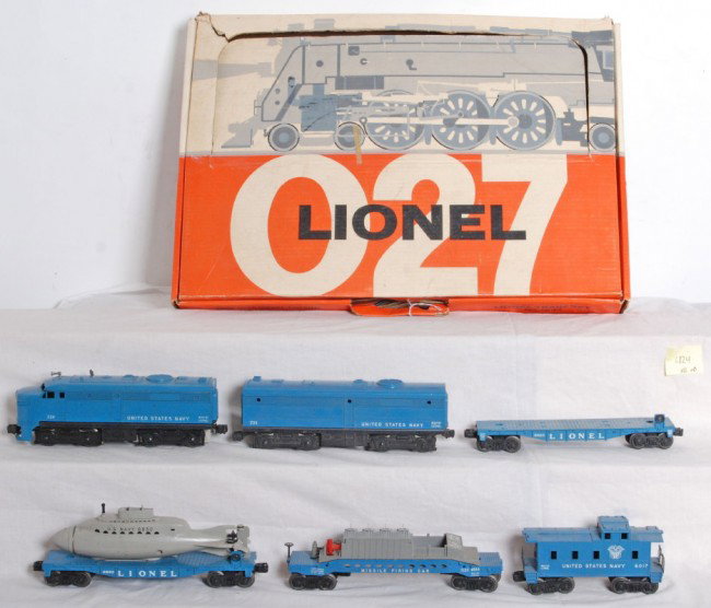 Lionel US Navy 1663 boxed set: Lionel Postwar O Gauge boxed set 1633. With set box that has some wear. Set includes 224 US Navy with good pilot, 224C, 6544 with broken brake stand, 6440 flat with sub, 6820 flat only, and 6017 caboo