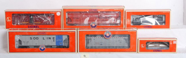 6 Lionel freight cars Soo, Rio Grande, WC, etc.: Lionel modern O Gauge freight cars in OBs. Six cars include 16963 Lionel flat, 17231 Wisconsin Central boxcar, 16969 Lionel flat with beech craft, 17187 Rio Grande ACF hopper, 27103 Soo Line PS-2 hopp