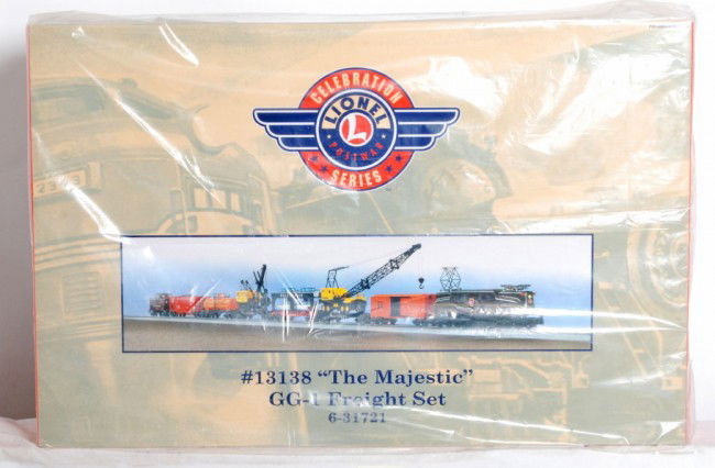 Lionel PWC sealed 31721 GG1 Majestic set: Lionel modern O Gauge Postwar Celebration 31721 Ò The Majestic Ò train set in OB. Pennsylvania GG1 features TMCC, Railsounds, and much more. Set is factory sealed C10.