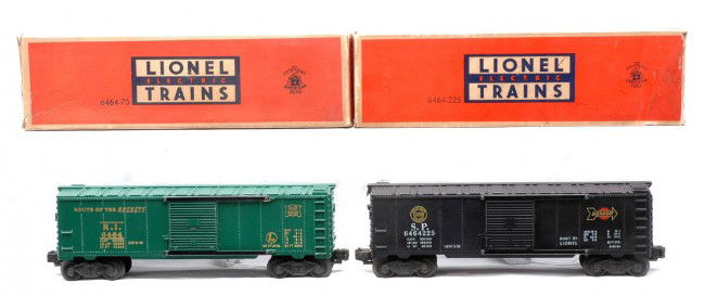 Lionel 6464-75 RI Type I 6464-225 SP Type IIa OBs: Lionel postwar 6464-75 Rock Island type I boxcar and a 6464-225 Southern Pacific type IIa boxcar both in OBs. The cars are C7-8. The OBs show some wear.