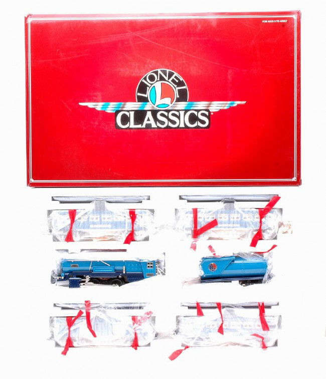 Lionel Classics 51004 Blue Comet Pass Set MINT OB: Lionel Classics O gauge 51004 Blue Comet passenger train set in OB. The set is C10.