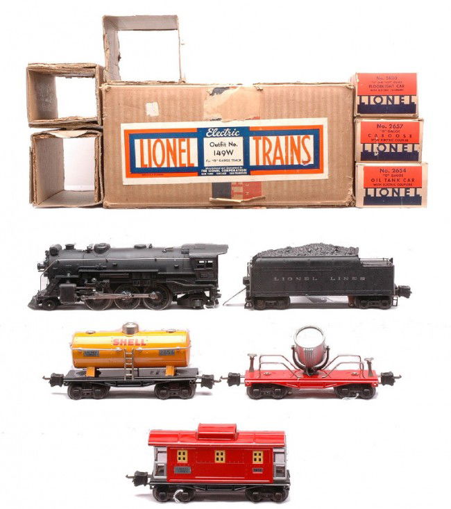 Lionel Prewar Freight Set no. 149W Boxed: Lionel prewar O gauge freight set no. 149W all in OBs containing; 225E black 2-6-2 steam loco with original cardboard insert, 2235W tender with original cardboard insert, 2620 red floodlight car, 2654
