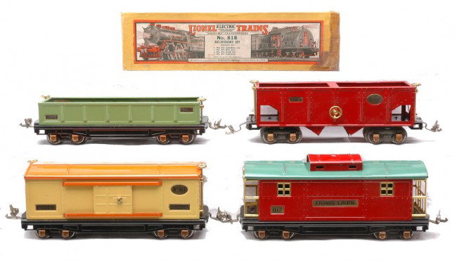 Lionel 818 Accessory Set 812 814 816 817 LN OBs: Lionel prewar O gauge 818 accessory set in OB with original cardboard inserts containing; 812 Stephen Girard gondola, 814 cream boxcar with orange roof, 816 red coal car and an 817 red caboose with pe