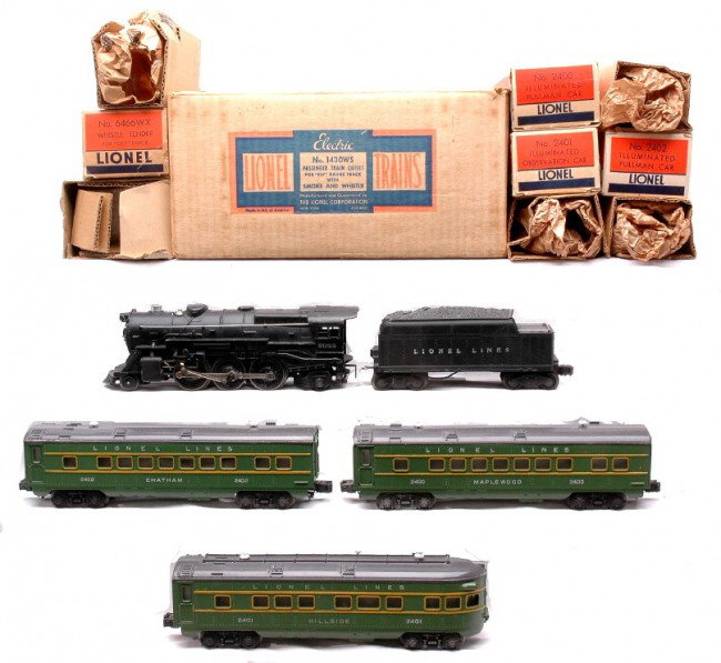 Lionel Green Passenger Set no. 1430WS LN Boxed: Lionel postwar passenger set no. 1430WS, circa 1948 in individual OBs with original cardboard inserts, wrap and set box containing; 2025 black 2-6-2 steam loco, 6466WX tender, 2400 Maplewood Pullman, 