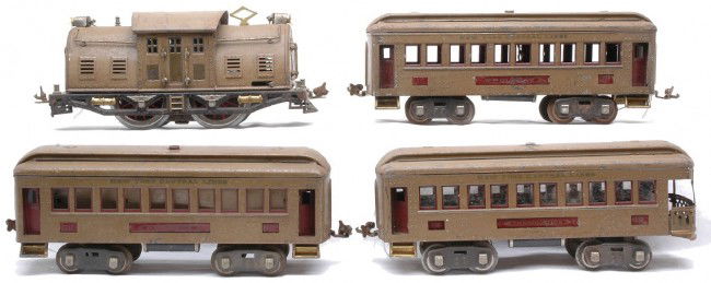 Lionel Mojave NYC Lines Passenger Set no. 352: Lionel prewar standard gauge Mojave New York Central Lines passenger set no. 352 containing; 10 electric 0-4-0 loco, two 337 Pullmans and a 338 observation. The cars have maroon inserts and nickel jou
