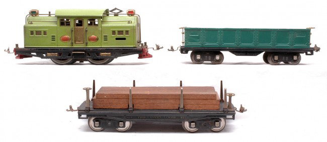 Lionel Prewar 318E Loco 211 Flat 512 Gondola: Lionel prewar standard gauge 318E pea green 0-4-0 electric loco which has been rewheeled. Also included is a 211 black flatcar with wood load and a 512 peacock gondola that has been repainted. The lot