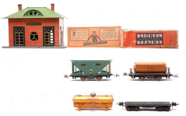 Lionel 126 Litho Station 803 809 OBs 2654 Flatcar: Lionel prewar 126 lithographed Lionelville station with gray base, pea green roof, dark green window frames and maroon door. the station is C6. Also included is an 2654 orange Shell tank only, black f