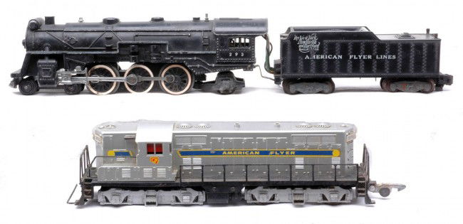 Am Flyer 293 NYNH&H Loco Tender 370 AF GP7: American Flyer S gauge 293 New York, New Haven and Hartford 4-6-2 steam loco and tender, C6. Also included is a 370 AF GM GP7 diesel with one link coupler bar. 375 number boards have been added to the