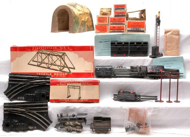 Lionel 151 167 UCS 6019 1122 SG-3 BR-2 Boxed: Lionel postwar accessories; 151 semaphore in OB with original cardboard insert and envelope missing connecting wires, two 167 whistle controllers in OBs with original cardboard inserts, UCS remote con