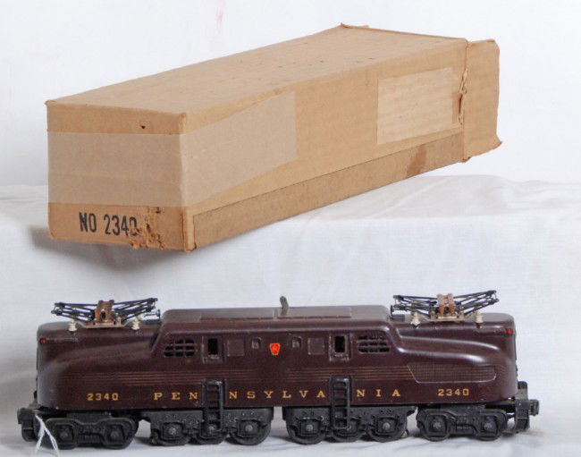 Lionel No. 2340 Tuscan PRR GG-1 in OB w/insert: Postwar Lionel O gauge No. 2340 five stripe Pennsylvania GG-1 electric locomotive in Tuscan, nicer stripes, C7.