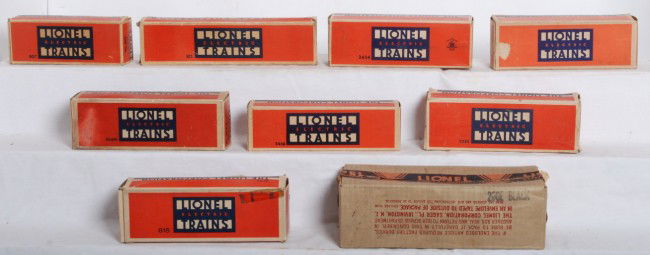 Lionel 807, 815, 814-R, 2454, 2458, 815, 152, mor: Lot of prewar Lionel O gauge train boxes. Boxes are as follows: 807 caboose, 815 oil car, 814-R refrigerator, 2454 boxcar, 2458 automobile car, 815 oil car, 152 automatic crossing gate, 2555 tank car,