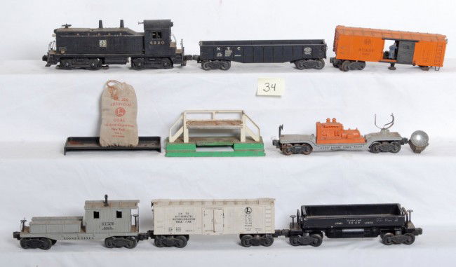 Lionel No. 6220, 3464, 3472, 3469, 6419, more: Postwar Lionel O gauge No. 6220, 3464, 3472, 3469, 6419, 6462, 6520, 3462P, 206, 160. Please view the photographs for the best description and as to the condition and diversity of the items in this lo