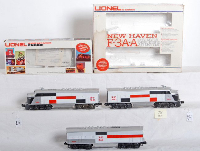 Lionel New Haven 8851 and 8864 F3 A-B-A: Lionel modern O Gauge New Haven F3 A-B-A set in OBs. Catalog numbers are 8851 and 8864. Locos look lower C8, dummy A has very slight ding on edge of one horn. OBs are lightly worn, A-A box has some st