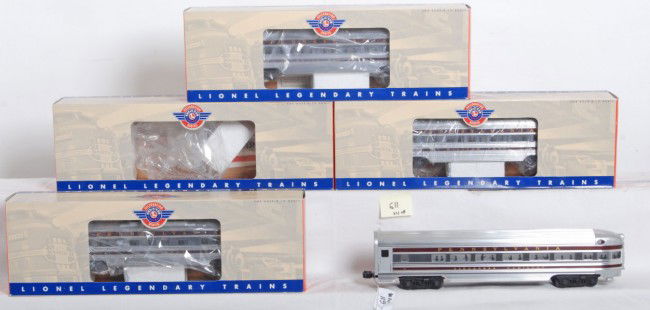 Lionel Pennsylvania Congressional pass. cars: Lionel modern O Gauge aluminum passenger cars from the Congressional set. Includes Pennsylvania 39100 William Penn coach, 39101 Molly Pitcher coach, 39102 Betsy Ross vista dome, and 39103 Alexander Ha