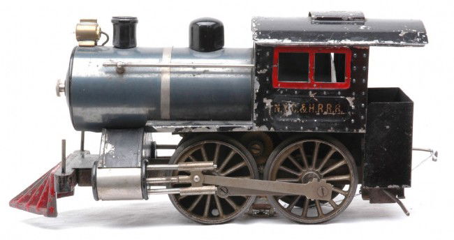 Lionel Std. Ga. no. 5 NYC & HRRR Steam Loco: Lionel prewar standard gauge no. 5 N.Y.C. & H.R.R.R. 0-4-0 steam loco with thin-rimmed drivers and a split frame. The paint is flaking on the cab roof and sides. Loco is C5-6.