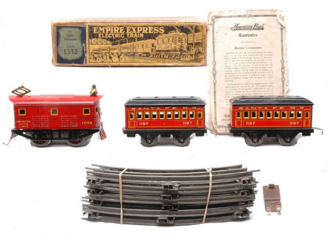 AF Empire Express Little American Set 1332 OB: American Flyer prewar O gauge Empire Express The Little American lithographed red Santa Fe R.R. passenger set no. 1332 in set box with original cardboard inserts containing; 1096 electric 0-4-0 loco,