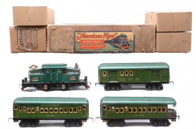AF Montgomery Ward Pass Set 7011 3000 2-3001: Desirable American Flyer prewar O gauge uncatalogued Montgomery Ward green lithographed passenger set in individual OBs and set box containing; 7011 electric 0-4-0 loco, 3000 United Stated Mail Railwa