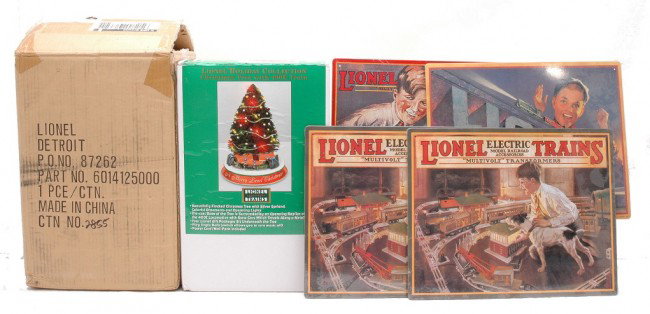 Lionel 14125 Christmas Tree LN Tin Signs MINT: Lionel 14125 Holiday Collection Christmas Tree with 400E train in OB with outer shipping carton, C8. Also included are catalog cover tin signs, two from 1926, one from 1929 and one from 1952. The tin 