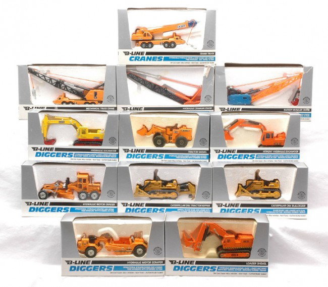 Bachmann B-Line Diggers and Cranes MINT Boxed: Bachmann B-Line eight diggers; 99-9551 hydraulic motor scraper, 99-9552 hydraulic motor grader, 99-9553 loader shovel, 99-9554 hydraulic excavator, 99-9561 tractor shovel, 99-9562 Hitachi hydraulic ex