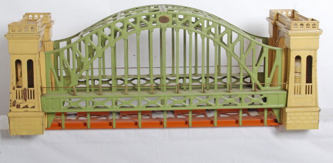 Prewar Lionel No. 300 Hell Gate bridge: Prewar Lionel standard gauge No. 300 Hell Gate bridge, C5.