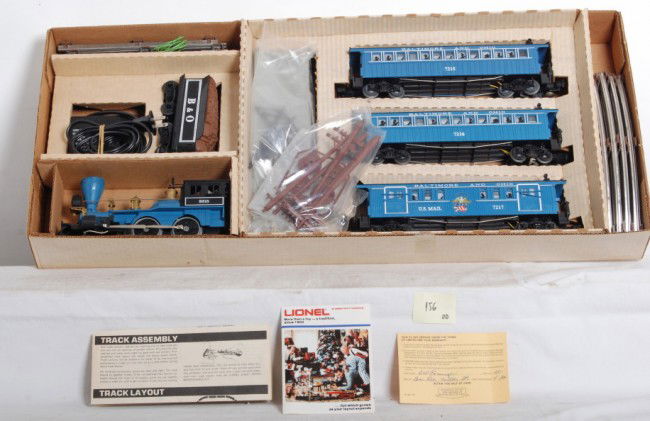 Lionel Baltimore and Ohio 1351 set: Lionel modern O Gauge 1351 Baltimore and Ohio set in OB. Set is complete with track and transformer, many of the accessory components look unused. Loco is C8 with very light run time. Cars look higher