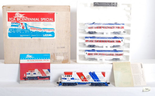 Lionel TCA 1976 Bicentennial Special LN Boxed: Lionel modern O Gauge TCA 1976 Bicentennial Special passenger set in OB including; 1976 Spirit of 76 Diesel lettered Seaboard Coast Line, 1975 American Eagle Pullman, 1974 Stars & Stripes Pullman, 197