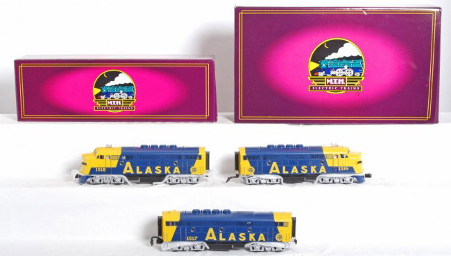 MTH Alaska F3 A-B-A with Proto: MTH modern O Gauge Alaska F3 A-B-A set in OBs. Catalog numbers MT-2128LP and MT-2128L. Powered A unit features Protosound, Protocouplers, constant voltage lighting, dual motors and more. Locos are hig