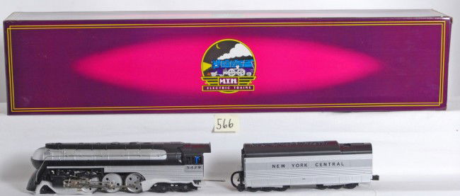 MTH 3016L Empire State Express 4-6-4: MTH modern O Gauge 3016L Empire State Express with ProtoSounds. Loco is in OB and has cab number 5426. Loco also features smoke, operating firebox glow, and constant voltage lighting. Loco shows no si
