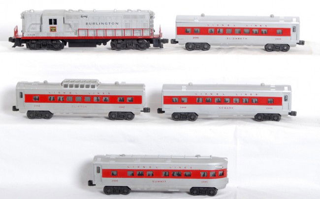 Lionel No. 2328, 2442, 2444, 2445, 2446 pass. trai: Postwar Lionel O gauge No. 2328 Burlington GP diesel loco (hairline at front screw), 2442 Clifton shiny stripe vista dome, 2444 Newark Pullman (repainted roof), 2445 Elizabeth Pullman (repainted roof)