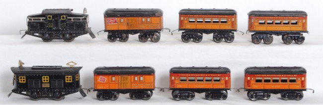 Two American Flyer prewar O gauge train sets: Two American Flyer prewar O gauge train sets. 1218 and 3011 locos. C5-6.