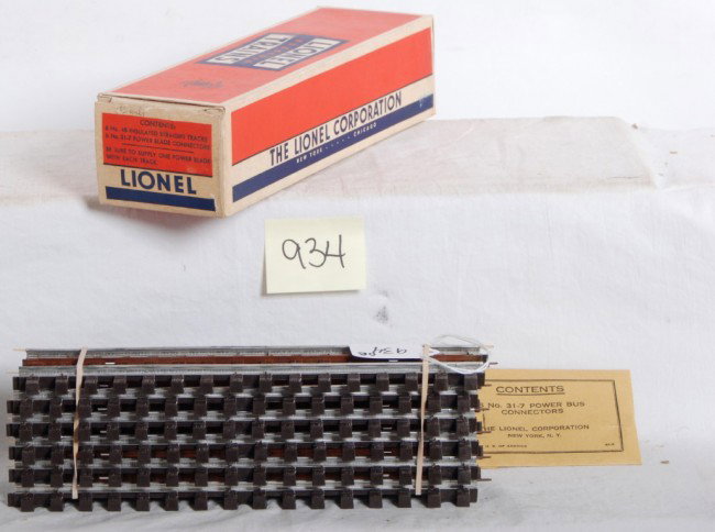 Lionel master carton of No. 48 insulated track, Mi: Postwar Lionel O gauge master carton for No. 48 insulated straight sections of Super O track and No. 31-7 power bus connectors, C9-10.
