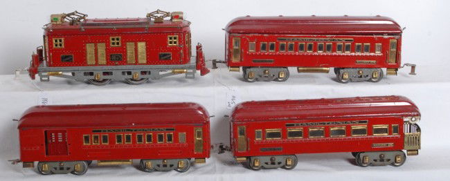American Flyer Hamiltonian passenger set: Prewar American Flyer wide gauge Hamiltonian passenger set with No. 4678 box cab electric, 4340 Club car, 4341 Pullman, and 4342 observation. 4340 has repainted roof and sides. Trains look C5-6. Loco