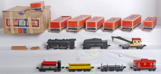 Boxed Lionel prewar O gauge steam freight set: Prewar Lionel O gauge steam freight set in original boxes. Set box has wear to set number portion. Set is composed of No. 224E steam locomotive, 2224W tender, 3659 dump car, 3652 gondola with wooden b