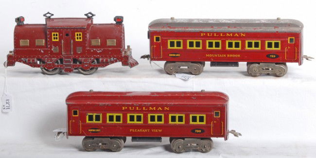 Dorfan center cab electric, 789, 790 passenger ca: Prewar Dorfan standard gauge center cab electric locomotive with 789 Mountain Brook coach, and 790 Pleasant View coach. Loco is diecast and has normal casting issues, chips, tiny flakes, hairlines, re