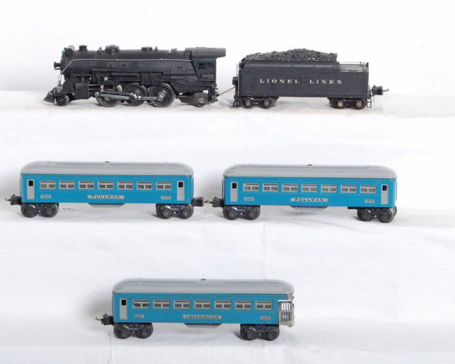 Lionel 225 loco, 2235W, 1630, 1630, 1631 passenge: Prewar Lionel O gauge No. 225 steam locomotive and No. 2235W whistle tender with two 1630 Pullman coaches and 1631 observation. Trains look very clean C6-7 with some older repainting.