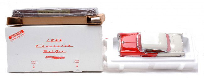 Danbury Mint 1955 Chevrolet Bel Air MINT Boxed: Danbury Mint die cast 1:16 scale 1955 Chevrolet Bel Air with display board with plaque factory new in OB, C10.