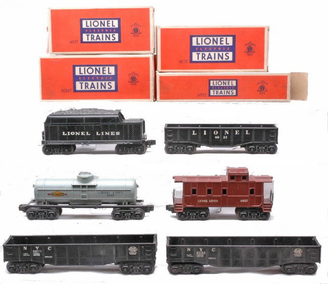 Lionel Freights 6066T 6032 6035 6037 OBs 2-6002: Lionel postwar freight cars including; 6066T tender, 6032 gondola, 6035 gray Sunoco single dome tank and a 6037 caboose all in OBs, C7-8. Also included are two 6002 New York Central gondolas, C6.