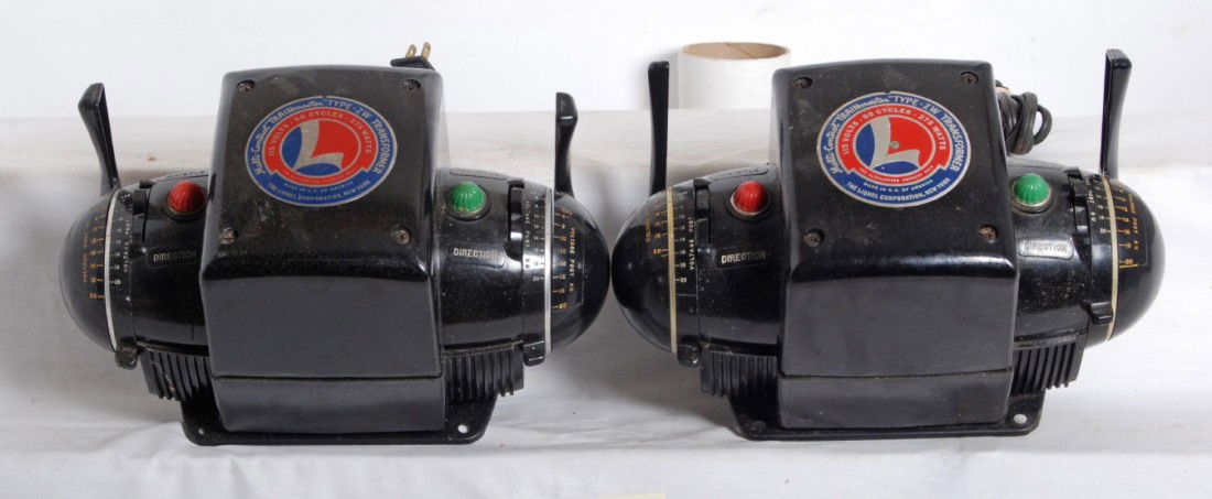 Two Lionel type ZW 275 watt transformers: Postwar Lionel, two type ZW 275 watts transformer, one with original cord, C6.
