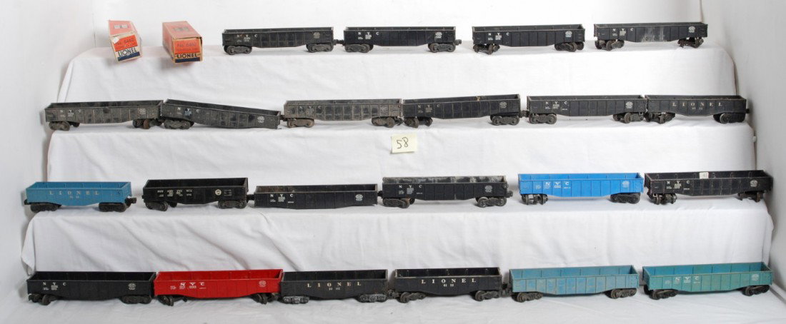 Large lot of Lionel postwar gondolas, 6032, 2452, 1: Postwar Lionel O gauge gondolas, 6032, 2452, 1002, two 6112, three 6162, fourteen 6462. Missing parts, broken shells, etc. 6462 and 6462-25 boxes missing flaps included. Please view the photographs fo
